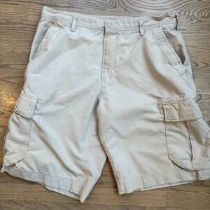 Kirkland Silk Blend Cargo Shorts Casual Outdoor Everyday‎ Wear Size 38